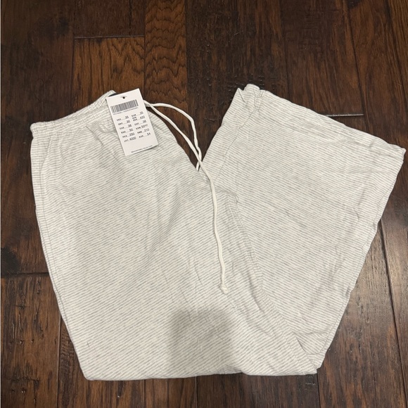Brandy Melville Pants - Brandy Melville Pants